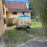 Domaine Les Maurelles Vakantiehuis Milhac