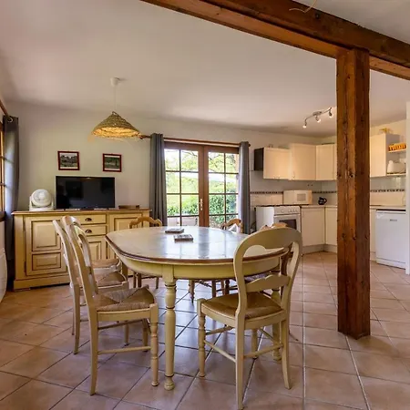 Hébergement de vacances Domaine Les Maurelles *