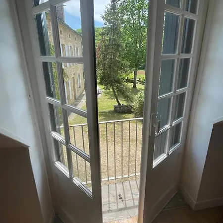Domaine Les Maurelles Holiday home Milhac