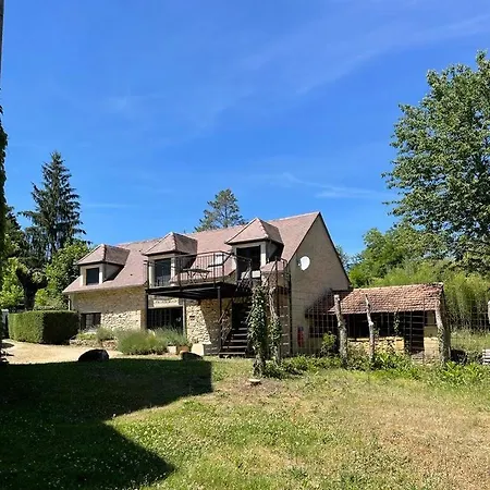 Domaine Les Maurelles Holiday home Milhac
